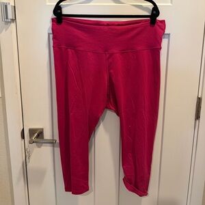 Old Navy Women's Pink Cropped Pants